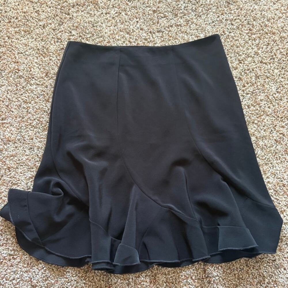 White House Black Market Women Sz 6 Black Ruffle Hem Pencil Skirt